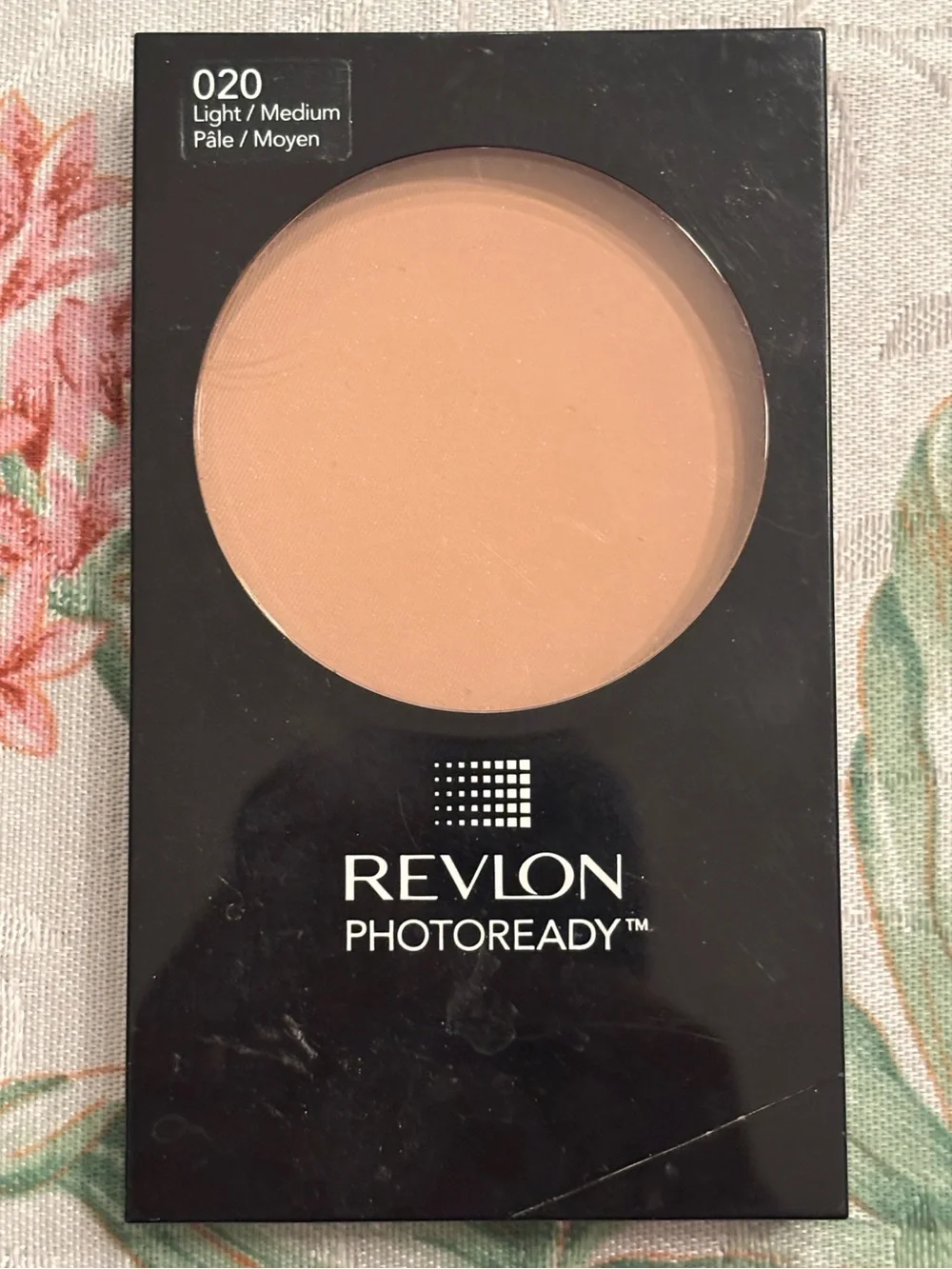 Revlon PhotoReady Pressed Powder Foundation 020 Light/Medium Airbrushed Compact